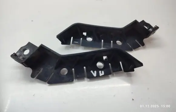 Land Rover Discovery Sport Front bumper mounting bracket FK7217E768AC