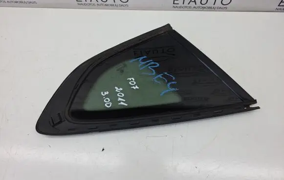 BMW 5 GT F07 Rear side window E000255