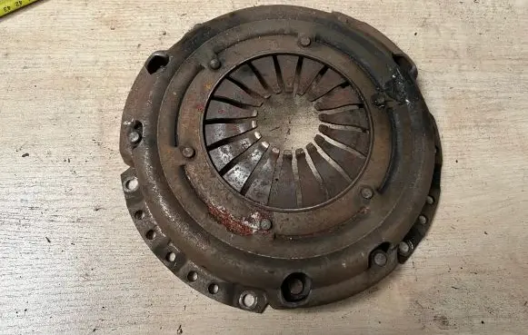 Volkswagen Fox Pressure plate 