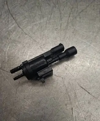 Mercedes-Benz E C207 W207 Valve vacuum 0025401497 48B43625B00