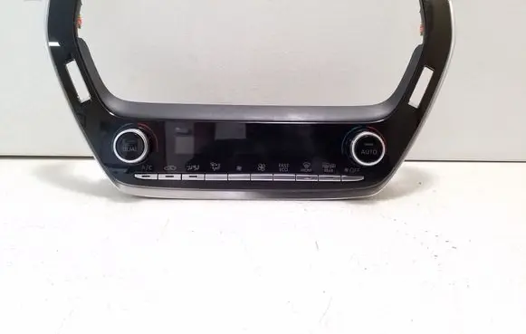 Toyota Corolla E210 E21 Climate control unit 5590002E40 75K702