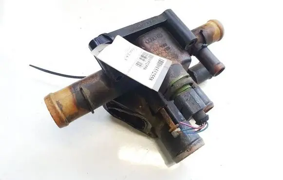 Audi A3 S3 8L Engine coolant pipe/hose 06a121513a 06a121111a