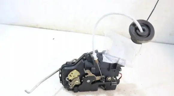 Audi A4 S4 B6 8E 8H Front door lock