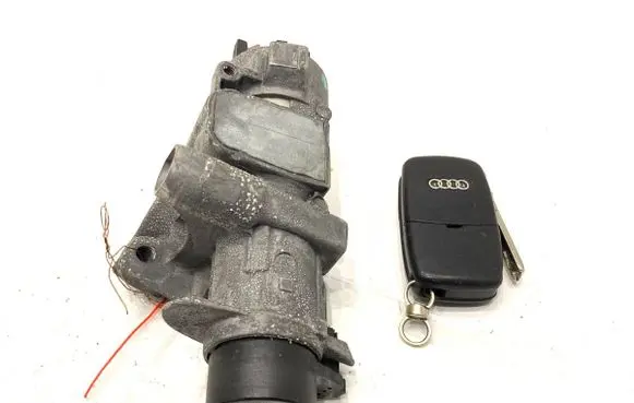 Audi A6 S6 C5 4B Ignition lock 4B0905851B
