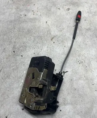 Opel Zafira A Front door lock PBTGF30