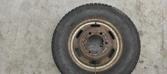 Iveco Daily 4th gen R16 steel rim