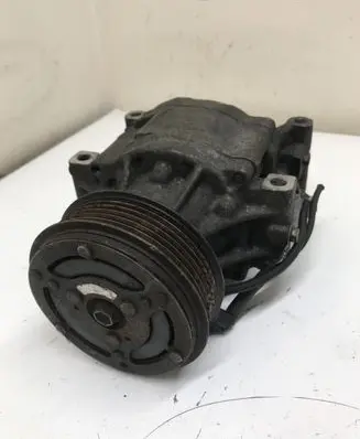 Toyota Corolla Verso E121 Air conditioning (A/C) compressor (pump)