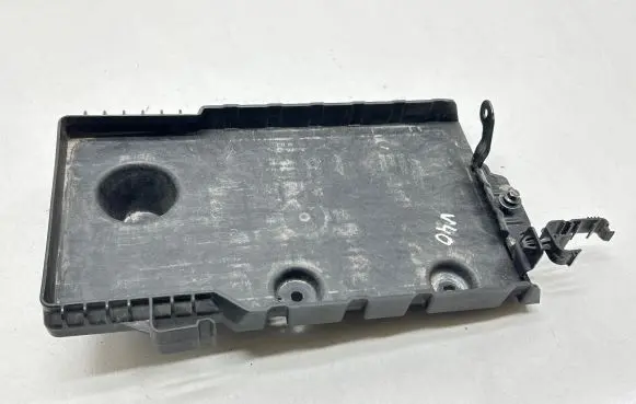 Volvo V40 Cross country Battery tray 31301934
