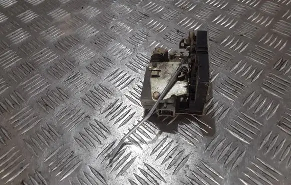 Opel Movano A Front door lock
