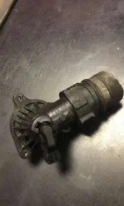 Thermostat/thermostat housing
