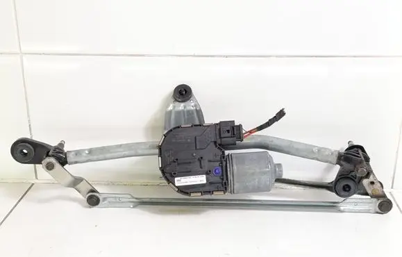 Audi A3 S3 8V Front wiper linkage and motor 8V1955023D 8V1955119A
