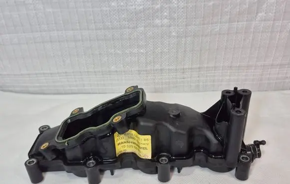 Volkswagen Touareg II Intake manifold 059129711BS 1052569S02 0085429