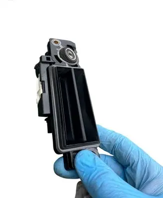 Mercedes-Benz E W211 Tailgate/trunk/boot exterior handle 2037500693 037500693 A2037500693