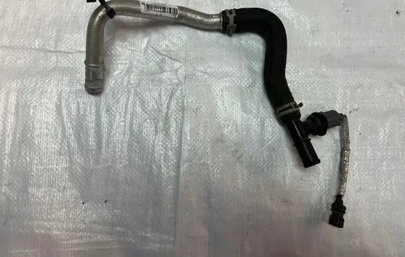 Jeep Wrangler Engine coolant pipe/hose 68299337AA