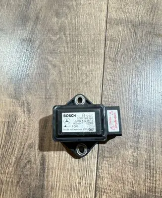 Mercedes-Benz E W211 ESP acceleration yaw rate sensor a0025426618 0265005246