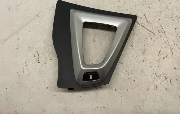 BMW M4 F82 F83 Gear shifter surround trim plastic 8058548 9040807010