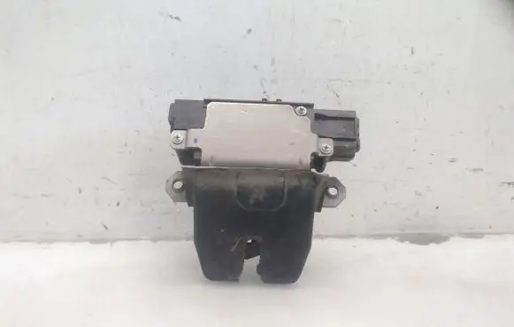 Ford Focus Tailgate/trunk/boot lock/catch/latch 3M51R442A66