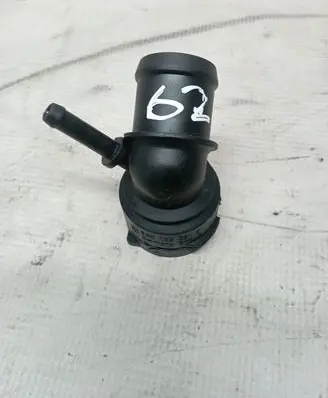 Volkswagen Touran I Engine coolant pipe/hose 6Q0122291E