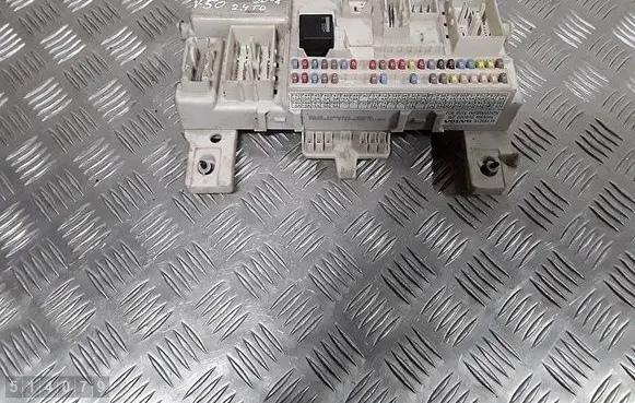 Peugeot Partner Fuse module 31268178 31254903