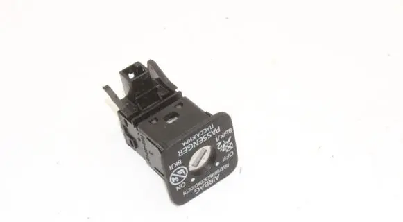 Toyota Prius+ (ZVW40) Passenger airbag on/off switch 