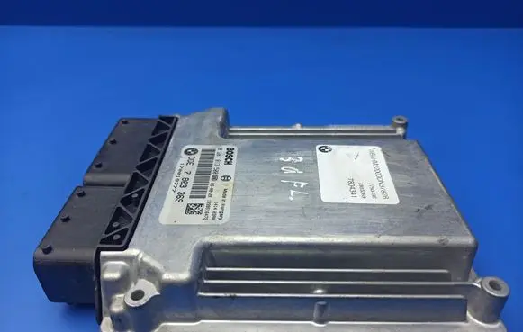 BMW 7 E65 E66 Engine control unit/module 7803369 170019777 0281013500