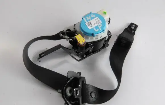Opel Insignia B Front seatbelt 23465047 565485871