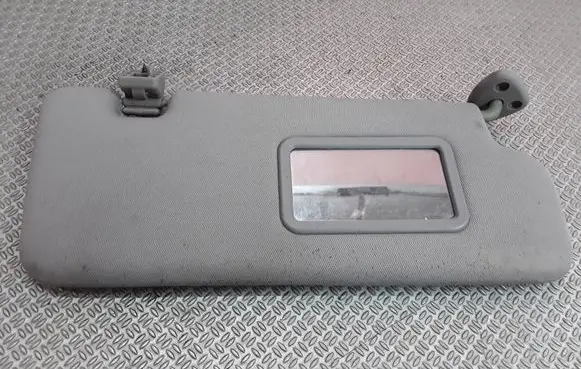 SsangYong Kyron Sun visor