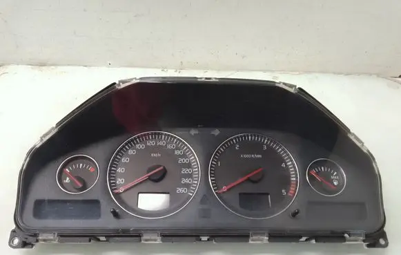 Volvo XC70 Speedometer (instrument cluster) 8673802