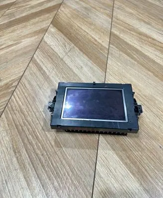 Mercedes-Benz C W204 Screen/display/small screen A1729016600 A1729020301