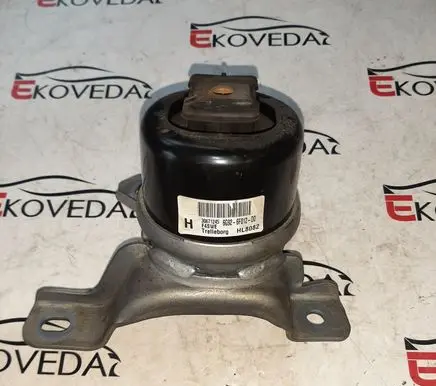 Volvo XC60 Engine mount bracket 30671245 6G926F012DD