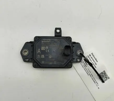 Toyota Yaris Cross Distronic sensor radar 882100D010