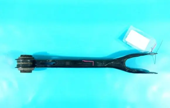 Rear control arm