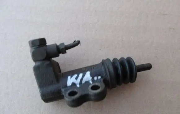KIA Sportage Clutch slave cylinder 