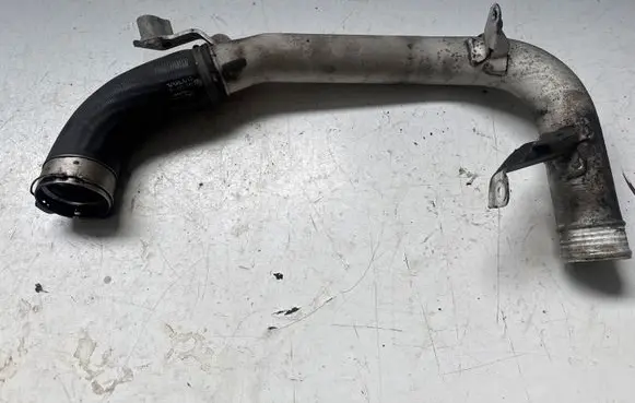 Volvo XC60 Intercooler hose/pipe 31370288