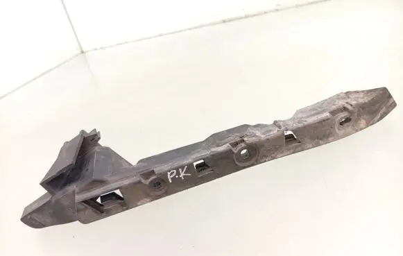 Audi A3 S3 8L Front bumper mounting bracket 8L0807183E