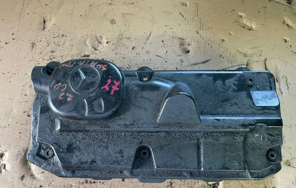 Mercedes-Benz Sprinter W901 W902 W903 W904 Rocker cam cover A6110162824
