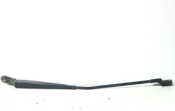 Front wiper blade arm