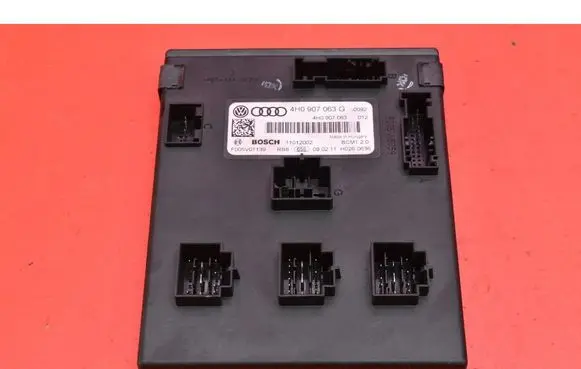 Audi A8 S8 D4 4H Comfort/convenience module 4H0907063G