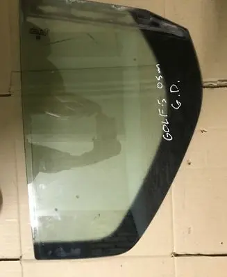 Volkswagen Golf V Rear vent window glass 43R00105743R001057