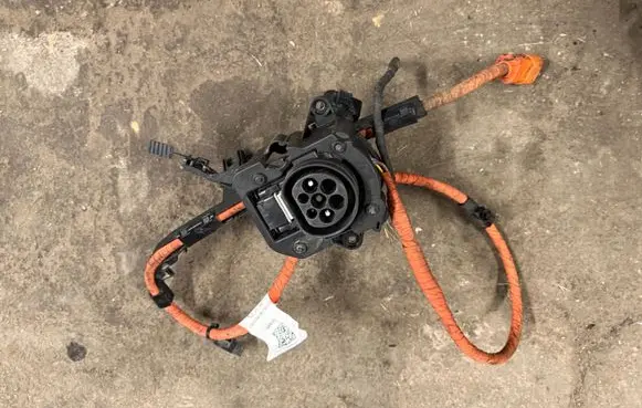 Skoda Octavia Mk4 Electric car charge socket 5E3971509