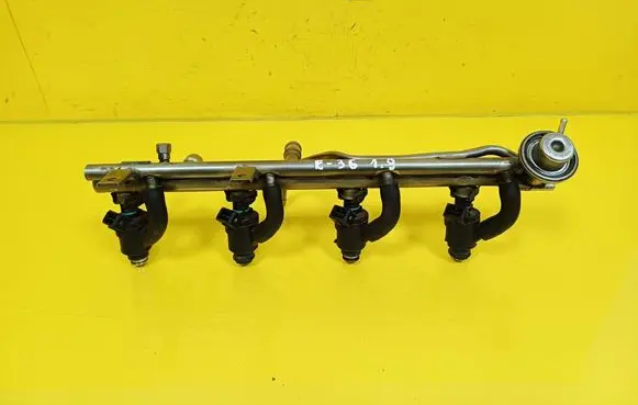 BMW 3 E36 Fuel main line pipe 1247931 D3768FA