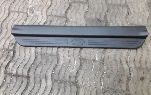 KIA Magentis Front sill trim cover 858822G000
