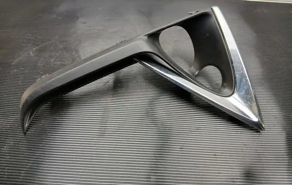 Lexus RX 450H Front fog light trim/grill 8148148230