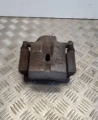 Toyota Prius (XW30) Front brake caliper