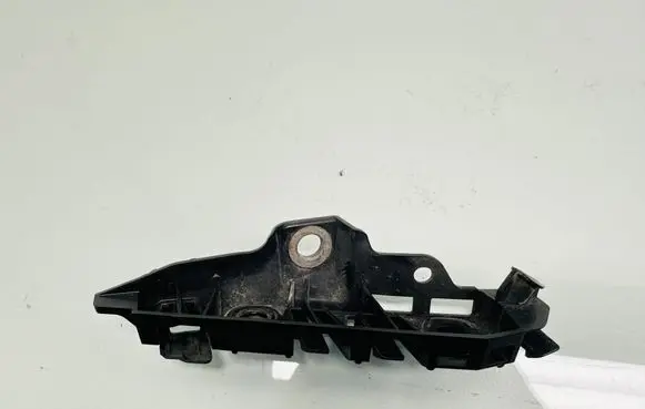 Volkswagen PASSAT B8 Front bumper mounting bracket 3g0807050