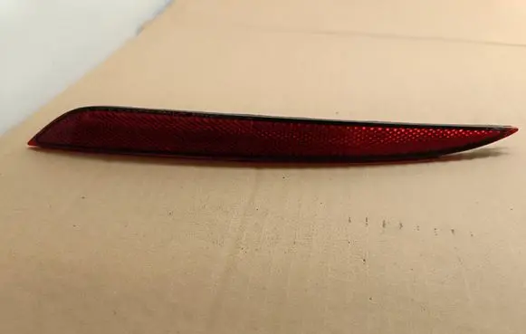 Tesla Model S Rear tail light reflector 600770500D 00134274070000 134274063761