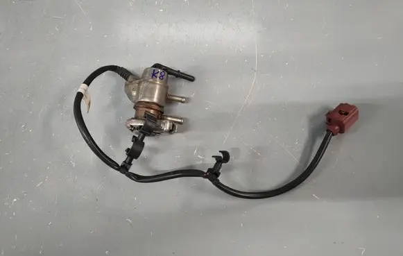 Volkswagen Tiguan AdBlue injector 03N131113D