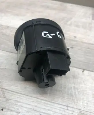 Volkswagen Golf VI Light switch 3C8941431B