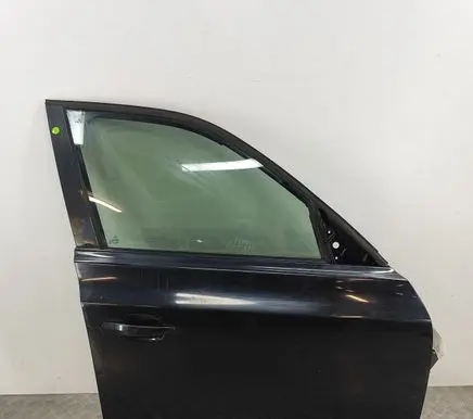 BMW X3 E83 Front door 3451016