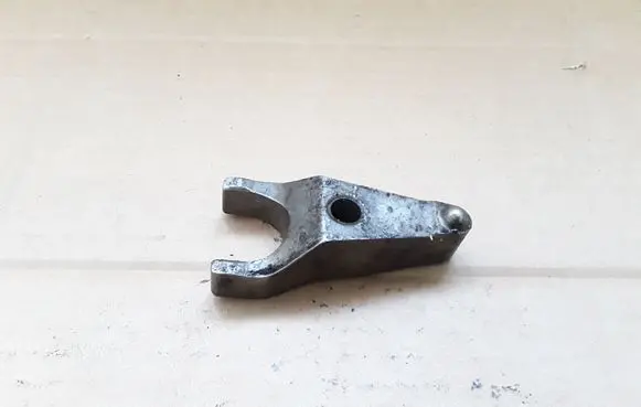 Lexus IS 220D-250-350 Fuel Injector clamp holder NOCODE